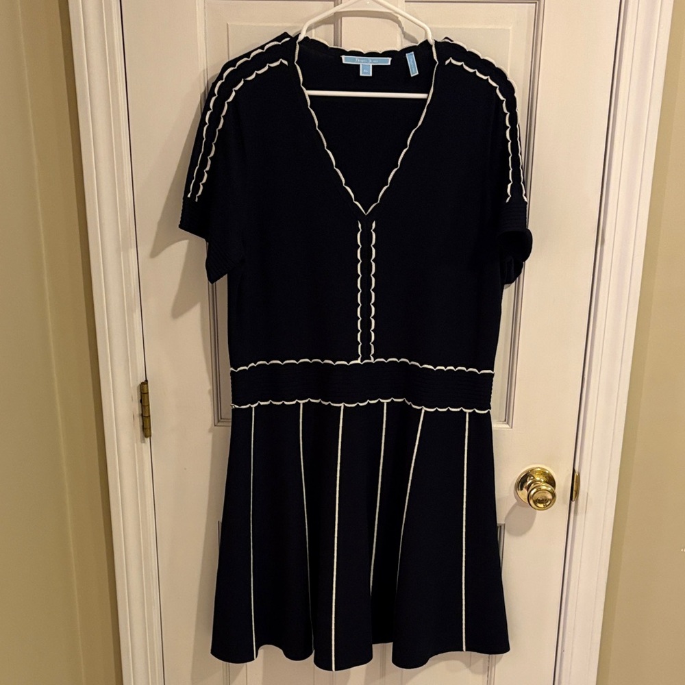 Draper James Blue and White Mini Dress xlarge in like new excellent Condition
